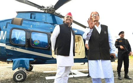 समाजवादी पार्टी की मजबूत दरख़्त हैं आज़म खान: अखिलेश यादव