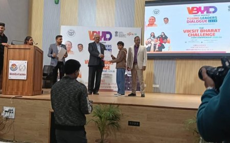 विकसित भारत युवा नेता संवाद प्रतियोगिता में आकृति को मिला चौथा स्थान