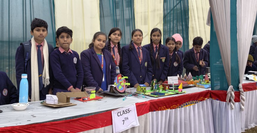 वीर बाल दिवस पर पीएन पब्लिक एकेडमी में विज्ञान प्रदर्शनी एवं सांस्कृतिक कार्यक्रम का हुआ आयोजन