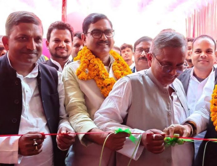 इंडियन होण्डा शोरूम का पूर्व राज्य मंत्री राधेश्याम सिंह ने किया भव्य उद्घाटन